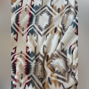 Pendleton White Sands King size Blanket Southwest Aztec Sherpa. Reversible